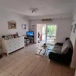 Roberto Guest House